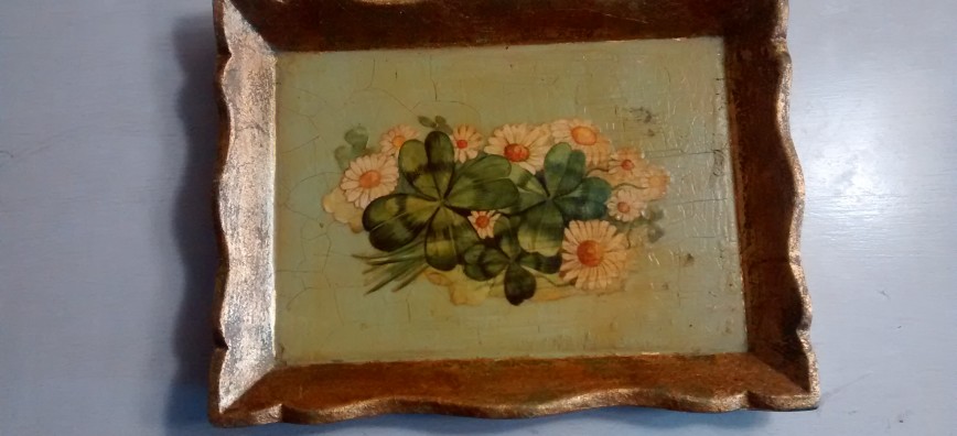 Svuotatasche legno 18x14 decoupage  pittura e foglia oro euro 29